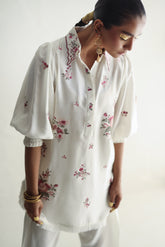 Inflorescence - Off-white Short - SairaHabib